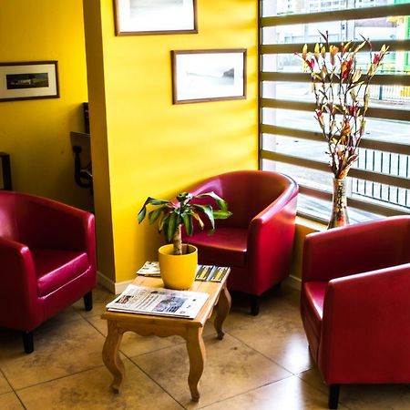 Ayelen Express Hotel Calama Buitenkant foto