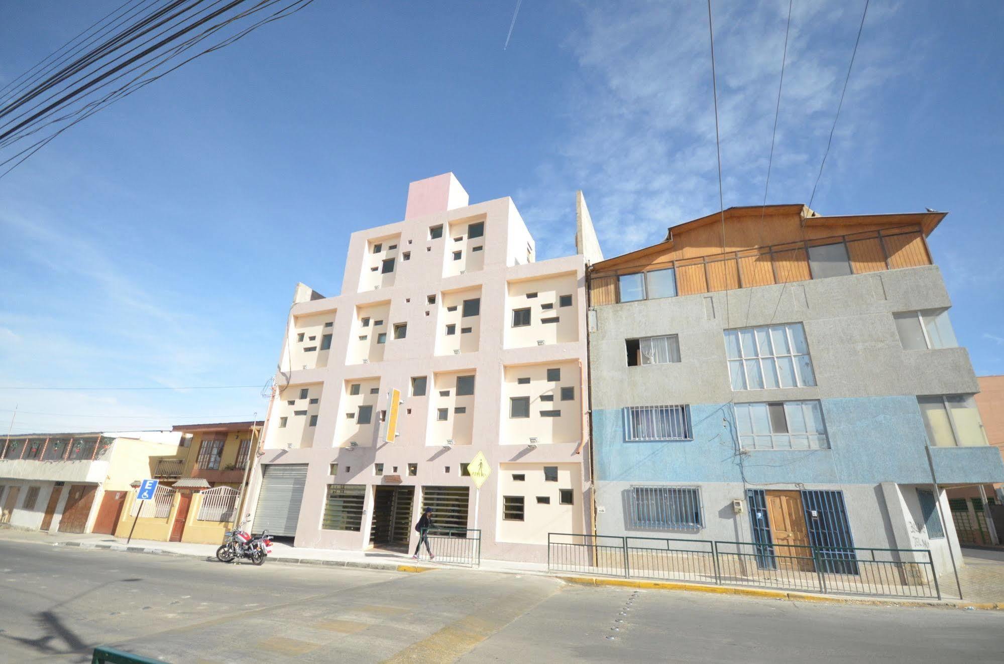 Ayelen Express Hotel Calama Buitenkant foto