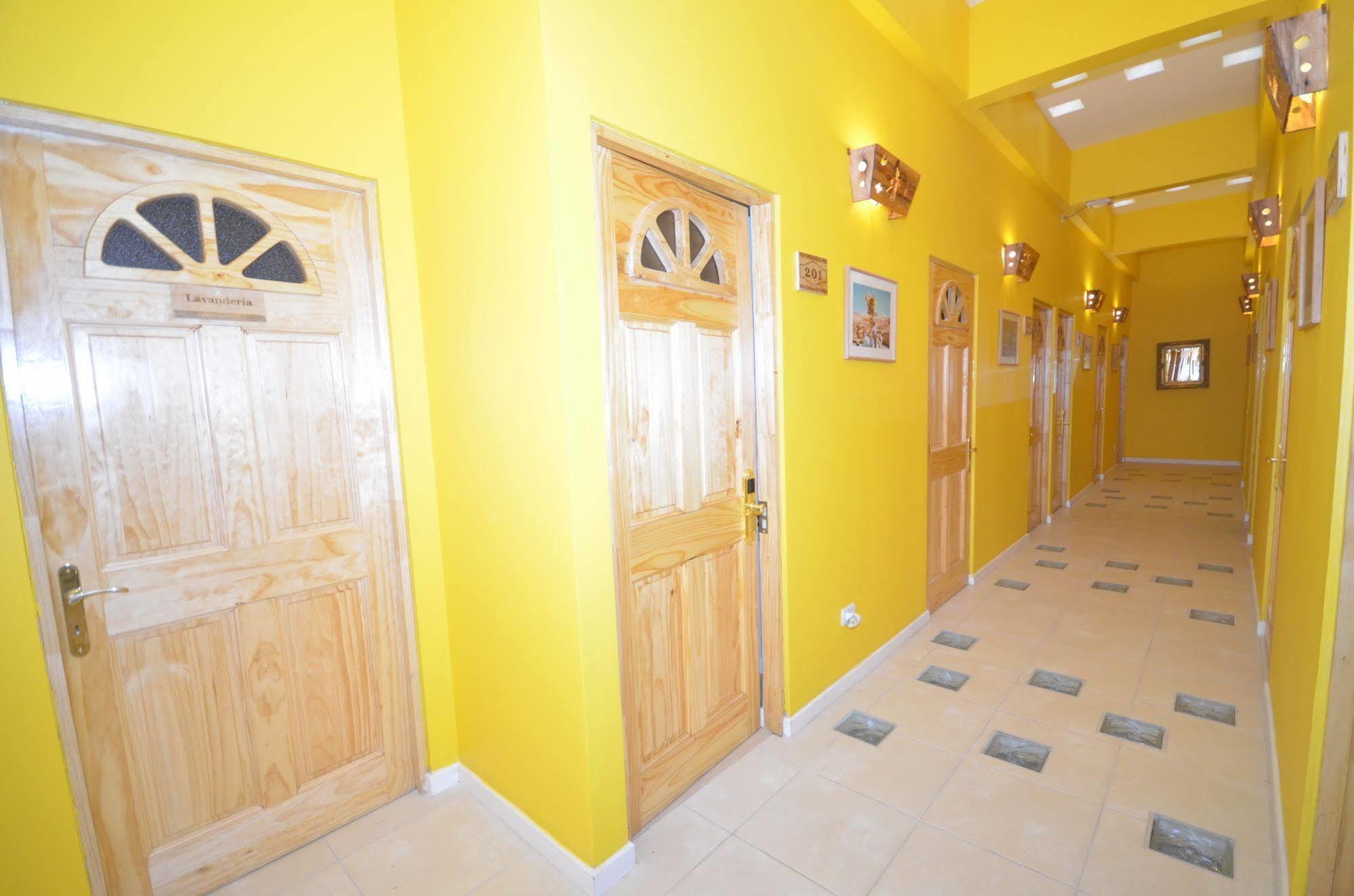 Ayelen Express Hotel Calama Buitenkant foto