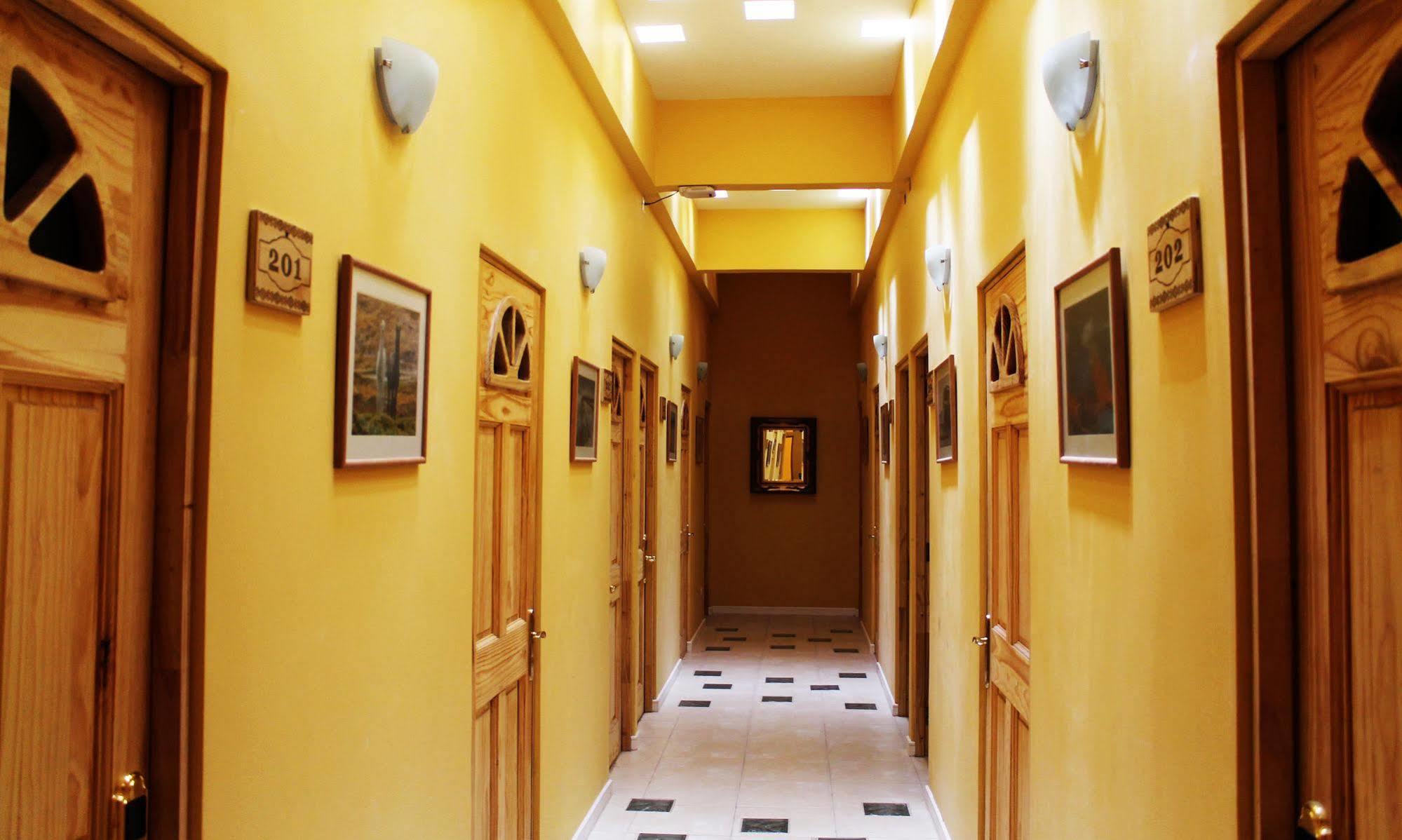 Ayelen Express Hotel Calama Buitenkant foto