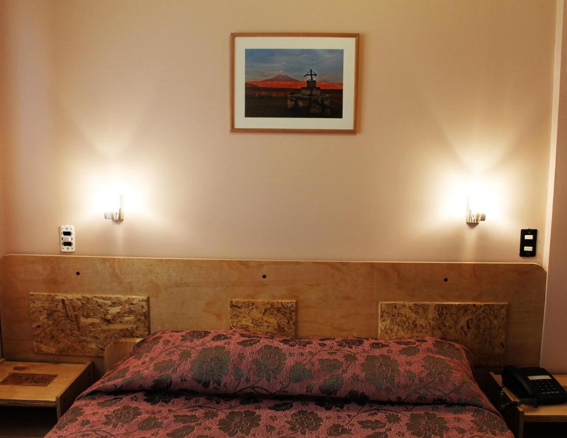 Ayelen Express Hotel Calama Buitenkant foto